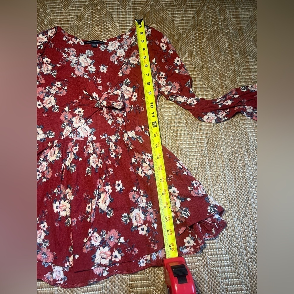 American Eagle Women's Red Floral Long Sleeve Front Tie & Cut Out Blouse,Size S - Picture 8 of 11